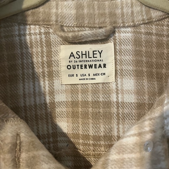 Ashley Outerwear Plaid Cropped Shacket Jacket Size Small - Picture 5 of 5